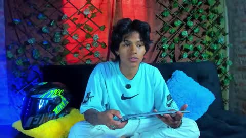 Snapshot of dreyk20 chatting on February 6, 5:05 pm Dreyk online show from February 6, 5:05 pm