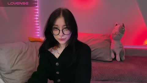 Snapshot of drillhouse_ chatting on December 22, 9:53 pm Tara Sonny online show from December 22, 9:53 pm