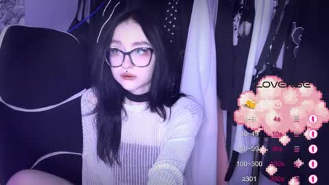 Snapshot of drillhouse_ chatting on October 12, 2:43 am Tara Sonny online show from October 12, 2:43 am