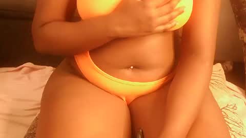 Snapshot of drip_doll_ chatting on April 28, 2:49 am Kimberly online show from April 28, 2:49 am