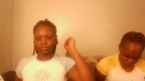 Snapshot of drip_doll_ chatting on May 4, 6:53 am Kimberly online show from May 4, 6:53 am