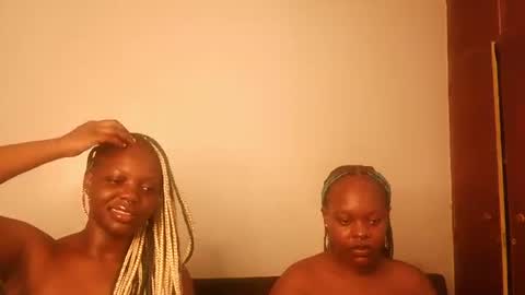Snapshot of drip_doll_ chatting on May 7, 12:49 am Kimberly online show from May 7, 12:49 am