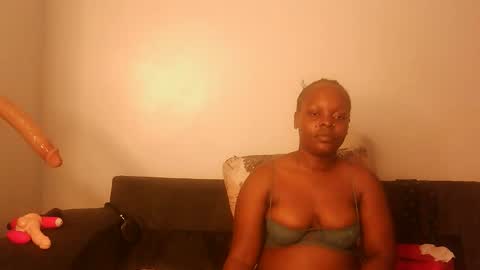 Snapshot of drip_doll_ chatting on May 12, 11:35 pm Kimberly online show from May 12, 11:35 pm