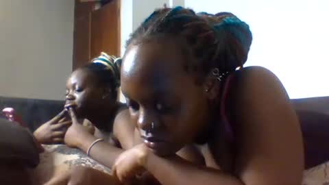 Snapshot of drip_doll_ chatting on May 30, 8:39 pm Kimberly online show from May 30, 8:39 pm