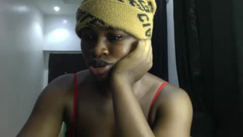 dripping_luna online show from January 2, 6:45 pm