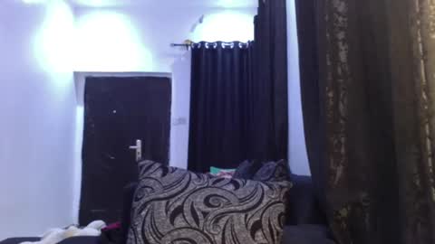 dripping_luna online show from February 1, 2:26 am