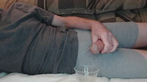 drippyjt online show from April 17, 4:48 am