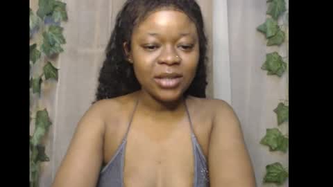 Snapshot of dripqueenx chatting on January 11, 6:29 am linda online show from January 11, 6:29 am