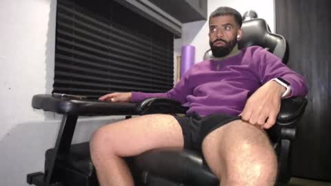 Snapshot of drizzys_room chatting on October 3, 12:18 am DirtyDrizzy online show from October 3, 12:18 am