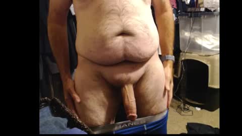 Snapshot of drmbigg chatting on October 29, 1:19 am Hello Hope you enjoy what you see. I love attention in dirty talk and tips thickcock edging precum dirtyTalk C2C online show from October 29, 1:19 am