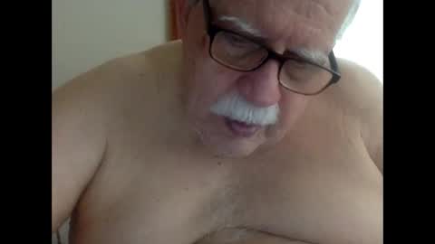 drnick069 online show from December 3, 3:54 pm