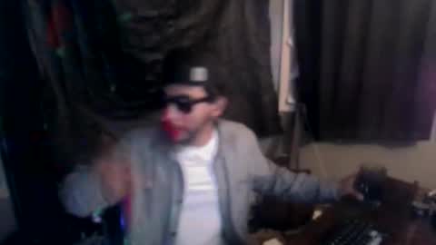 Snapshot of drogoloko233 chatting on May 3, 2:50 am drogo lpkp online show from May 3, 2:50 am