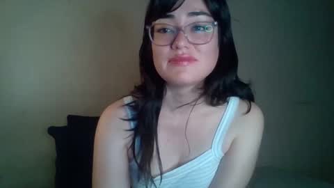 Snapshot of dronae chatting on February 5, 12:59 am dronae online show from February 5, 12:59 am