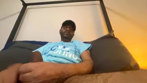 Snapshot of drspunkalott chatting on December 9, 11:13 pm drspunkalott online show from December 9, 11:13 pm