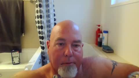 Snapshot of drthomaswayne chatting on March 12, 8:20 pm drthomaswayne online show from March 12, 8:20 pm