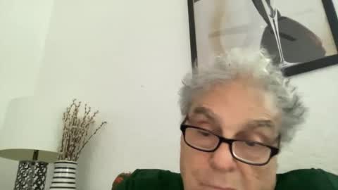 Snapshot of drtony4u222 chatting on December 6, 5:44 pm DrTony4u222100 online show from December 6, 5:44 pm