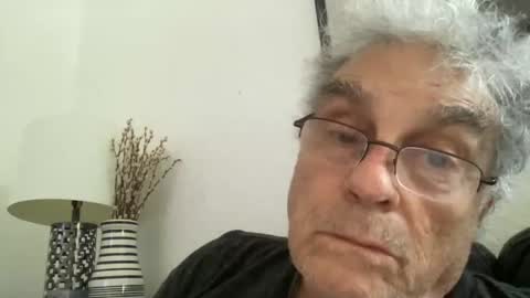 Snapshot of drtony4u222 chatting on January 5, 6:13 pm DrTony4u222100 online show from January 5, 6:13 pm