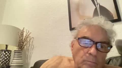 Snapshot of drtony4u222 chatting on January 8, 10:48 pm DrTony4u222100 online show from January 8, 10:48 pm