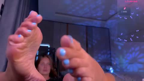 Snapshot of drug_feet chatting on July 28, 4:39 pm Mistress Lola Slavic witch online show from July 28, 4:39 pm