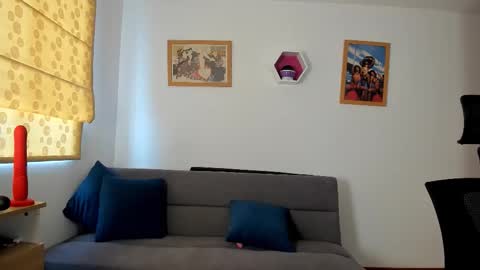 druidcandi online show from February 10, 9:30 pm