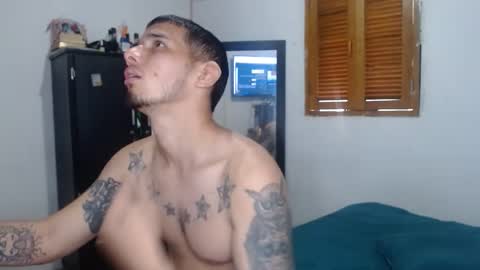 Snapshot of dsanchezz359 chatting on February 16, 1:40 pm dsanchezz359 online show from February 16, 1:40 pm