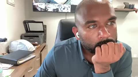 dsunnys707670 online show from March 10, 10:15 pm