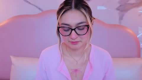 Snapshot of duchessex chatting on October 7, 7:55 pm Victoria online show from October 7, 7:55 pm