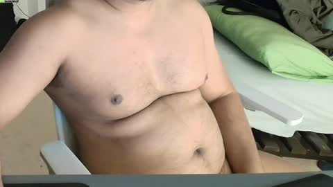 Snapshot of dude31517 chatting on April 23, 7:38 pm dude31517 online show from April 23, 7:38 pm