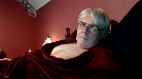Snapshot of dug38 chatting on December 28, 1:59 pm Doug online show from December 28, 1:59 pm