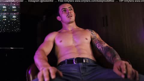 Snapshot of duke_j chatting on January 31, 3:52 am DUKE J online show from January 31, 3:52 am