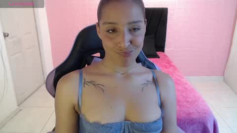 Snapshot of dulce1609 chatting on May 2, 8:14 pm dulce1609 online show from May 2, 8:14 pm