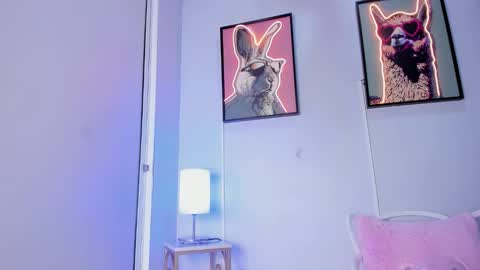 dulce__fiore07 online show from February 19, 12:12 pm