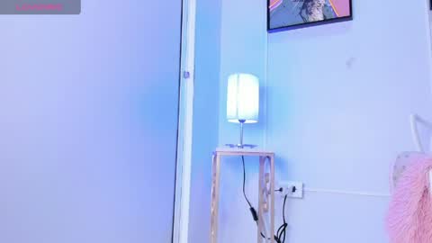 Snapshot of dulce__fiore07 chatting on April 22, 12:07 pm dulce__fiore07 online show from April 22, 12:07 pm