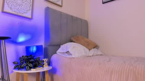 Snapshot of dulce__fiore07 chatting on July 13, 3:09 am dulce__fiore07 online show from July 13, 3:09 am