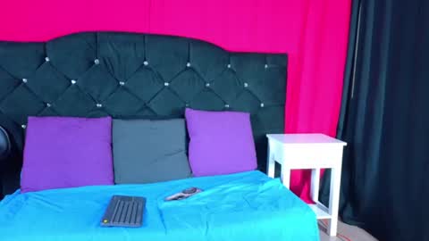 Snapshot of dulce_alexandra chatting on June 14, 7:49 pm Dulce Alexandra online show from June 14, 7:49 pm