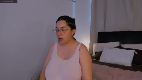 Snapshot of dulce_brithany chatting on July 12, 9:06 pm dulce brithany online show from July 12, 9:06 pm