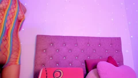 Dulce online show from April 7, 12:05 pm