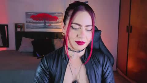 Snapshot of dulce_charlottee chatting on April 23, 7:38 pm DULCE online show from April 23, 7:38 pm