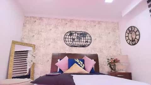 Snapshot of dulce_harmonny chatting on November 18, 1:04 pm DULCE online show from November 18, 1:04 pm