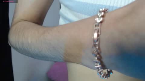 Dulce Sara online show from December 18, 2:28 am