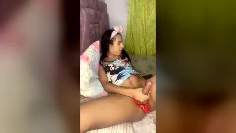 Snapshot of dulce_smith02 chatting on July 5, 2:51 am dulce_smith02 online show from July 5, 2:51 am