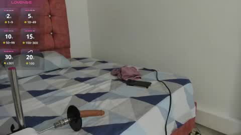 Snapshot of dulce_violetta_ chatting on June 8, 8:53 pm violetta online show from June 8, 8:53 pm