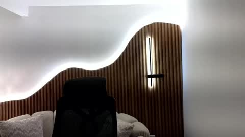 Snapshot of dulceamara_vg chatting on May 25, 11:27 am Amara online show from May 25, 11:27 am