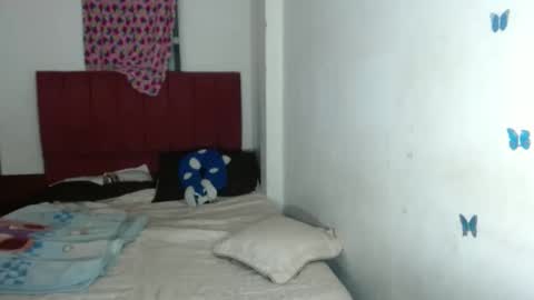 Snapshot of dulcekatty18 chatting on February 5, 6:13 am dulcekatty18 online show from February 5, 6:13 am