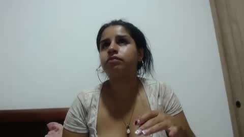 Snapshot of dulcekatty18 chatting on April 28, 5:34 am dulcekatty18 online show from April 28, 5:34 am