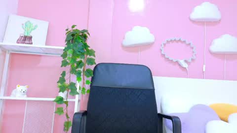 Snapshot of dulcesexy__ chatting on April 30, 7:53 pm Dulce Sexy online show from April 30, 7:53 pm