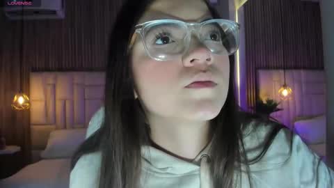 dulcevela online show from November 11, 5:02 pm