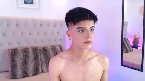 Dulcey online show from November 6, 4:02 am