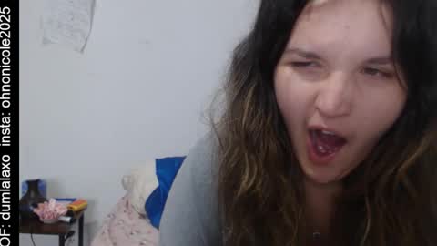 Snapshot of dumlala chatting on March 3, 3:45 am the only advantage you have over me is that u can kiss my ass and i cant online show from March 3, 3:45 am