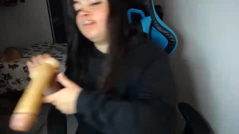 Snapshot of dumont_model chatting on October 10, 9:36 pm Nicole online show from October 10, 9:36 pm